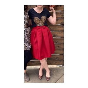 Red bow skirt, size medium
